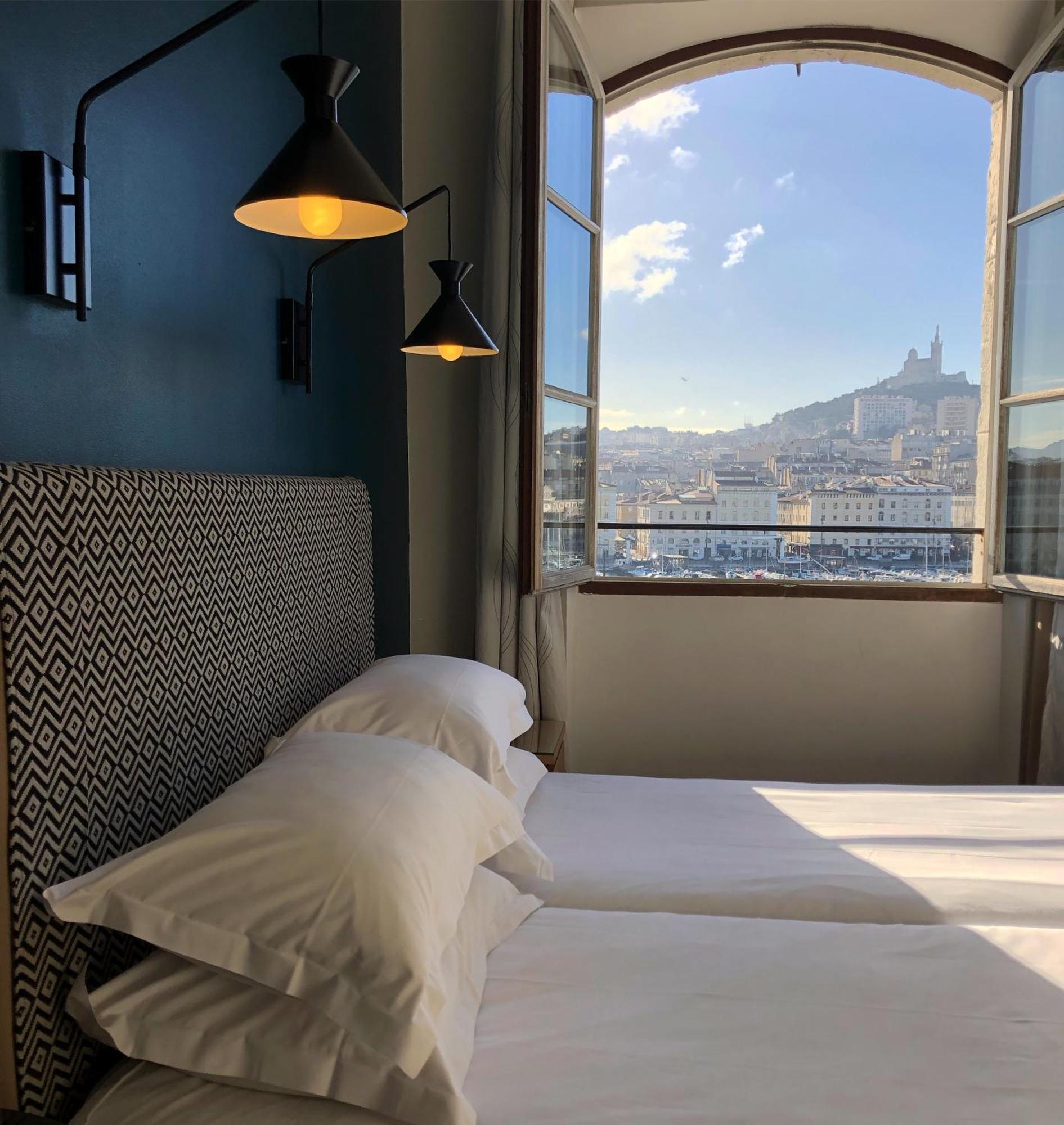 Classic Twin Room with Old Port View,763195597:JPEG