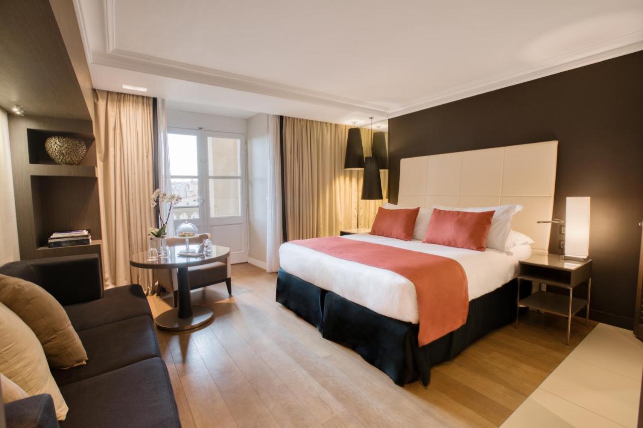Classic King Room Terrace Harbour View