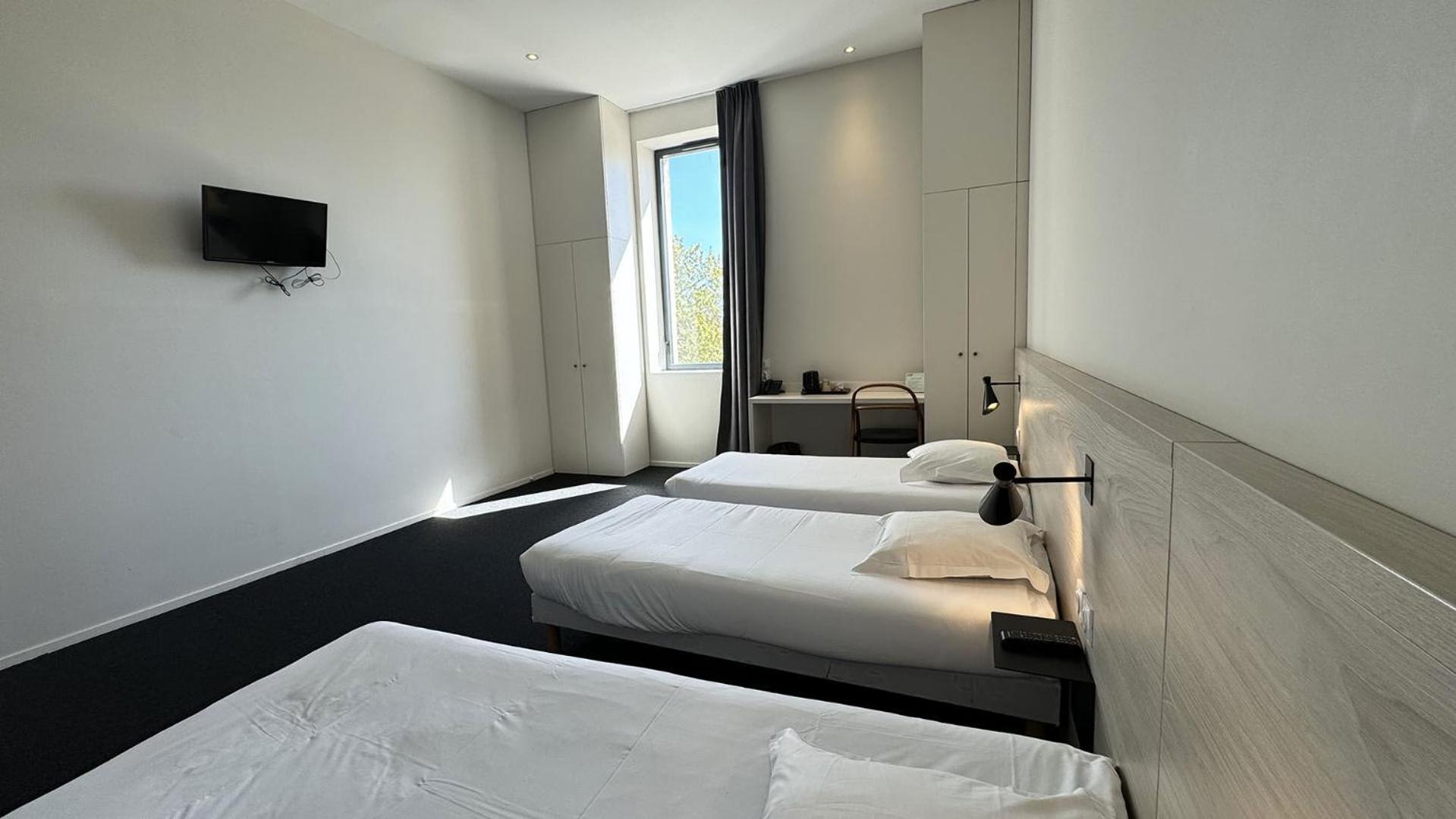 Triple Room Private Bathroom