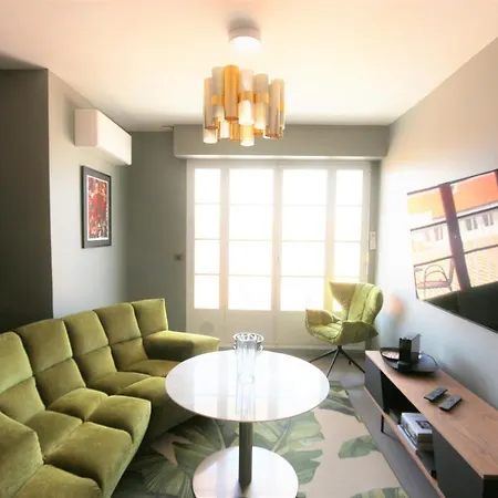 Suite privée du balcon du vieux port Marseille-3
